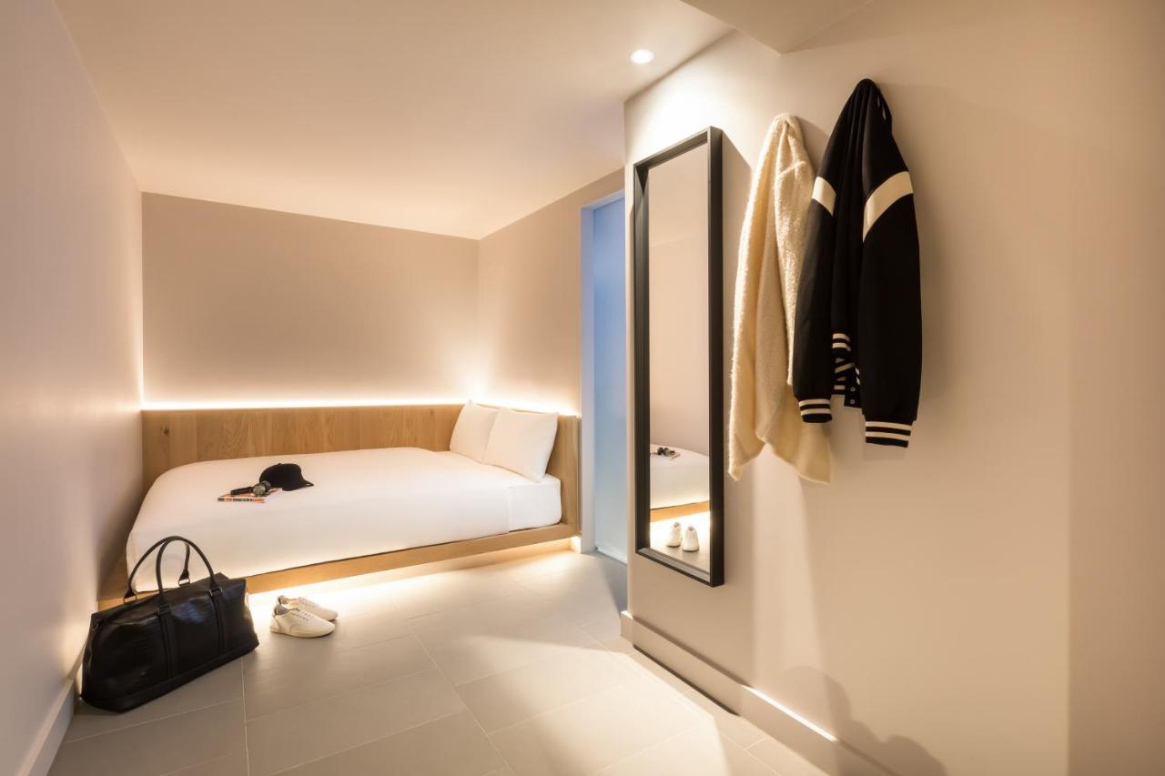 Zedwell Underground Hotel Tottenham Court Rd London Kültér fotó