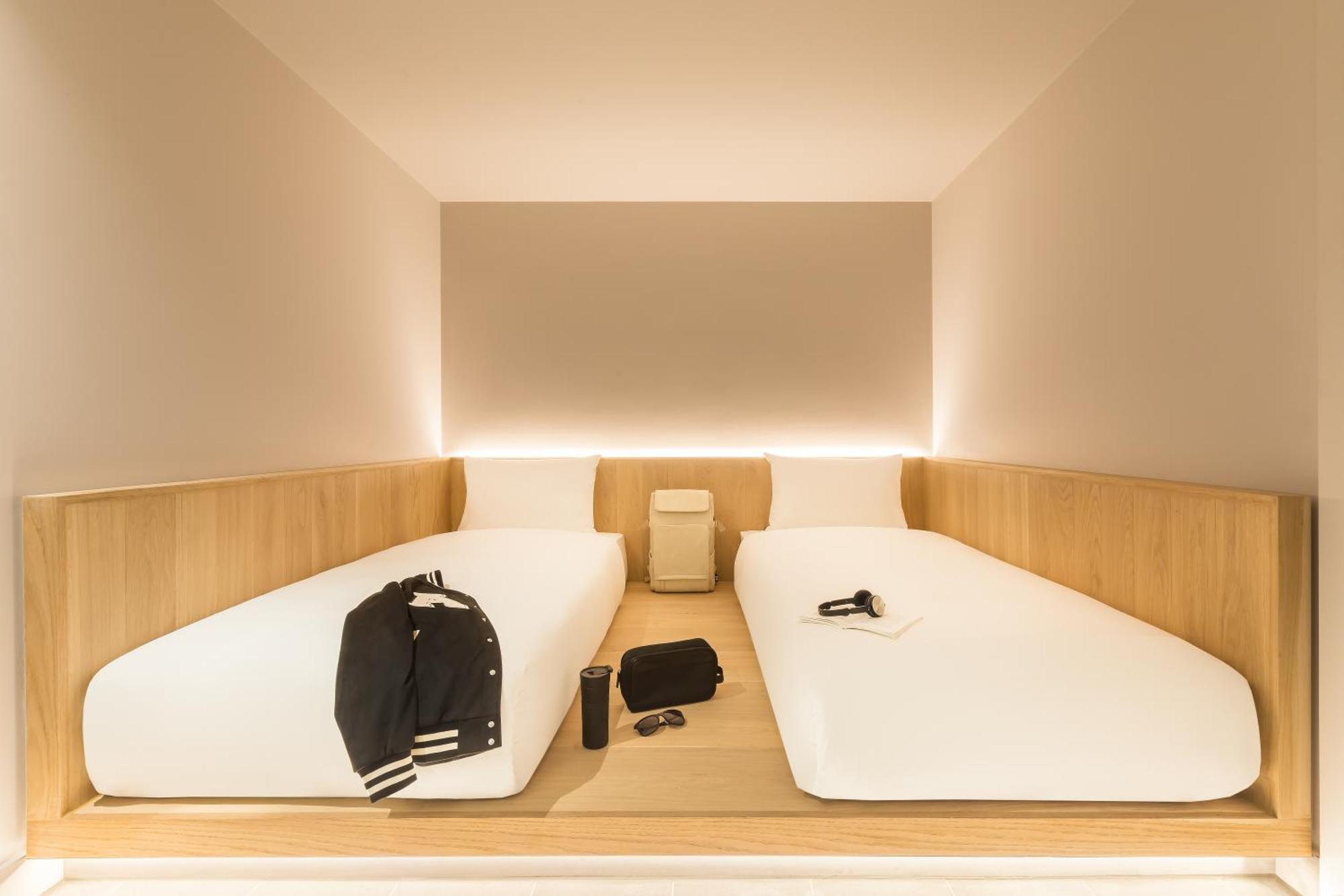 Zedwell Underground Hotel Tottenham Court Rd London Kültér fotó